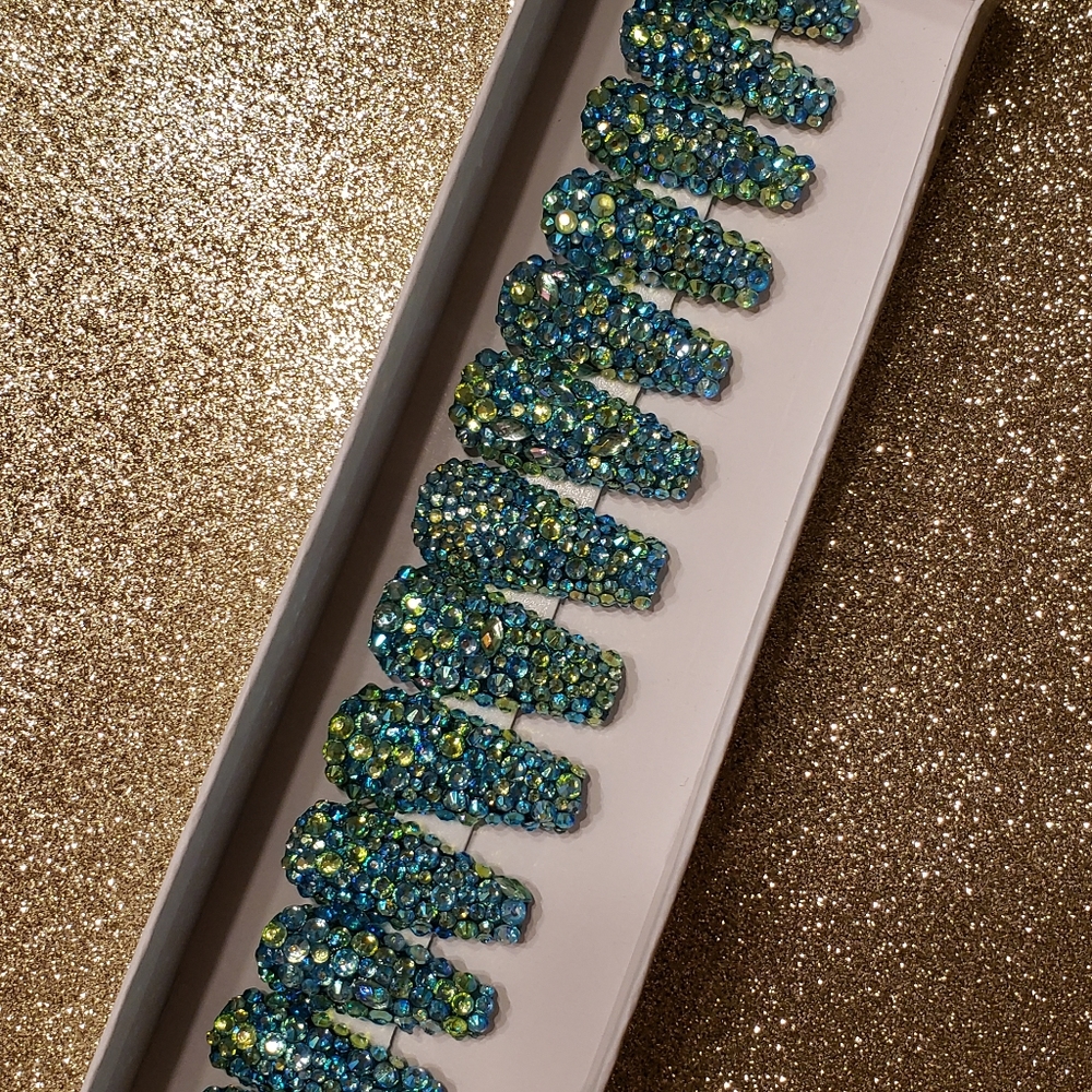 NOVA NAILS | "PEACOCK" LONG COFFIN